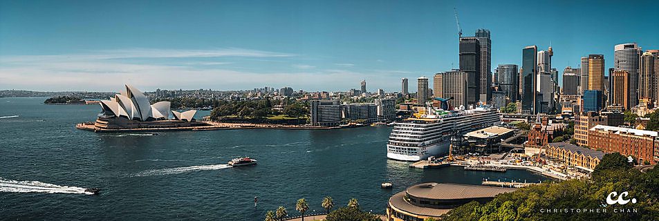 The Sydney Harbour Bridge, Australia.